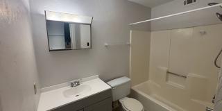 Newly renovated FIRST floor 2/2 - Will go fast Gallery 19