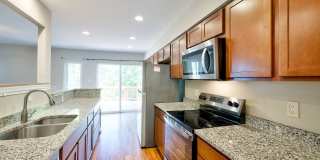 Charming Townhome Nestled in a Private Cul-de-Sac, Ready mid-August Gallery 16