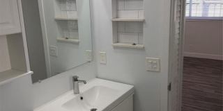 1077 NE 34th Street Gallery 21
