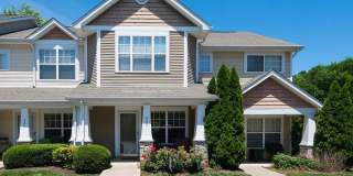 2 bedrooms - 2 1/2 bath townhome - newly remodeled Gallery 1