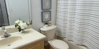 8814 W Flagler St Gallery 32