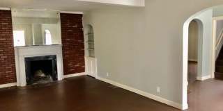 Nice 3 bedroom one bath in the southend Gallery 3