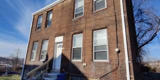 *Spacious 2BD/1BA Single-Family Home Available in Oakland* Gallery 1