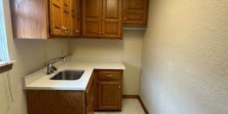 4 Bed, 2.5 Bath Brick home with 2 car garage Gallery 9