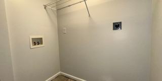 Lovely Single Family House! All Electric, Garage, Deck, Privacy Fenced Backyard, Pets Ok! Gallery 12
