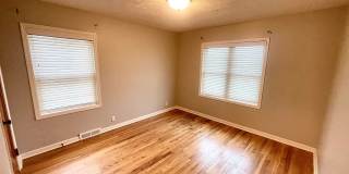 6464 William St – 3 Bed/2 Bath | Hardwood Floors, Attached Garage, Fenced Yard, Pet Friendly Gallery 6