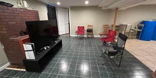 869 Gates Avenue Gallery 9