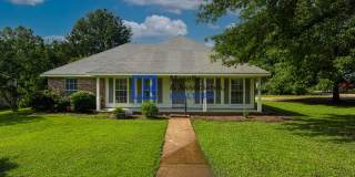 3 Bed/2 Bath House on a Corner lot in Brandon Gallery 1