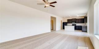1060 Long Meadows St. Gallery 14