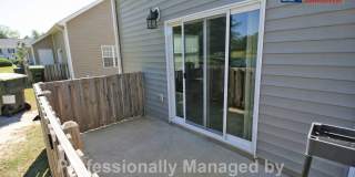 Beautiful 3 BD/2 BA End Unit Townhome in Leland Gallery 18