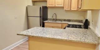 2322 Commonwealth Gallery 11