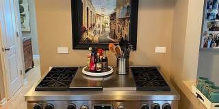 1073 W Elm Street Gallery 3