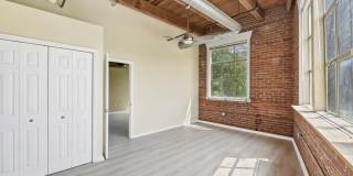 SoHo Lofts Gallery 12