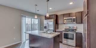 Big Lake row style / front to back townhome for RENT; 3bd 3ba 2car attached garage Gallery 3