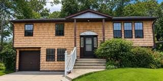 676 Bohemia Parkway Gallery 1
