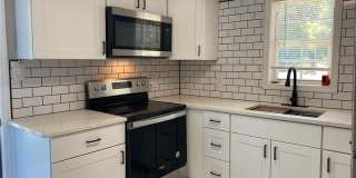 1000 West 53rd Street - Lower Unit Gallery 22