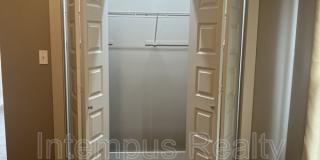 229 Deaderick Ave Gallery 32