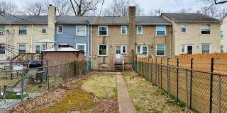2BD/1BA Townhome Gallery 15