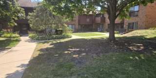 9096 North Park Plaza Court Gallery 1