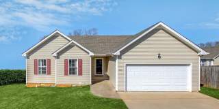 3 bed 2 bath Fenced yard. Heart of St. B. Hurry. Gallery 1