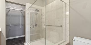250 Daniel Burnham Square Gallery 19