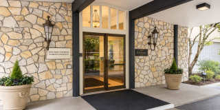2Bd/1Ba Seattle Condo Gallery 1