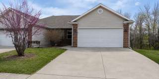 4 bedrooms and 2.5 baths Gallery 1