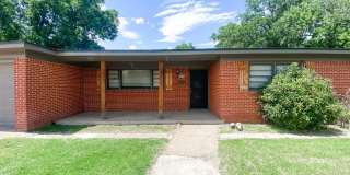 4010 47th Street Gallery 2