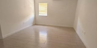 407 S Lakeside Drive Gallery 7