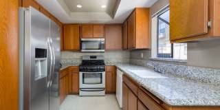 Move-In Ready 2BR in the Heart of Pasadena | In-Unit Washer & Dryer Gallery 9