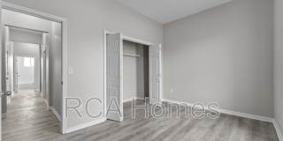 2912 North Kenwood Avenue - 2912 N Kenwood Gallery 9
