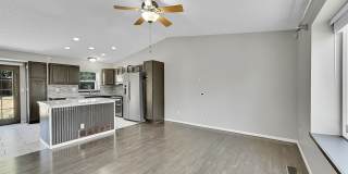 Tri-level Home in Gleneagle! D20 Schools! Gallery 4
