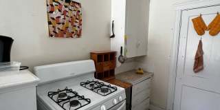 Sunny, Spacious Brighton / Cleveland Circle Area 1 Bed on Strathmore Rd.  NO FEE Gallery 5