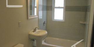 Large pet friendly, sunny, renovated 3 bed unit near Brookline Village. Gallery 13