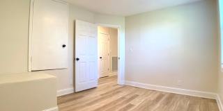 47 Maple St Gallery 11