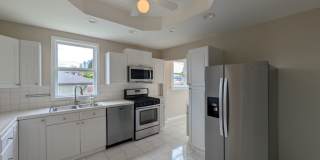 3Bd/2Ba Everett Condo Gallery 17