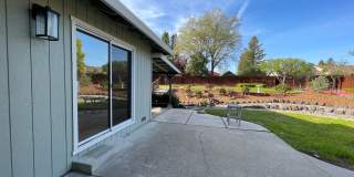 Spacious three bedroom home in desirable Windsor neighborhood! Gallery 47