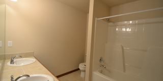 4bd/2.5ba Bothell Home Gallery 14