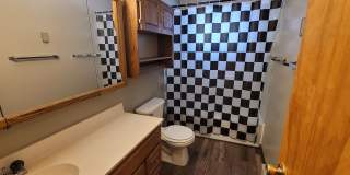 4 Bedroom 2 Bath House Gallery 9