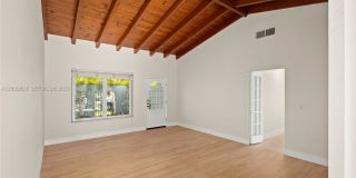 5614 San Vicente Street Gallery 14