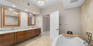333 Las Olas Way Gallery 18