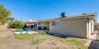 4bed, 2bath Glendale home with a pool! Gallery 50