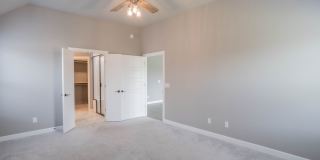 Prime Location! New build, 4 bed/ 2 bath! Gallery 20