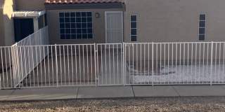 TOWN HOME FOR RENT WITH GARAGE. Gallery 1