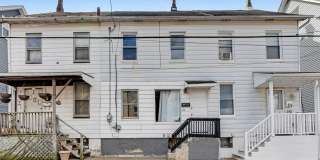 Spacious Easton Home with Modern Comfort – 276 W Saint Joseph St Gallery 1