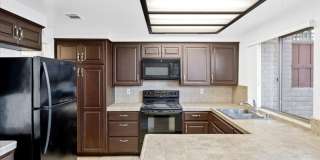 Escondido 2 bed 2.5 bath condo for lease Gallery 6