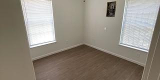 5547 Stonybrook Gallery 20