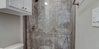 2509 East 7th Street Gallery 11
