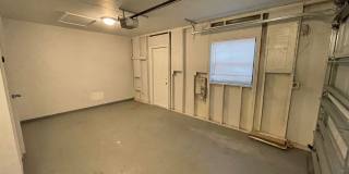 Beautiful Single Family Home! $2395/1085ft2-South Sarasota, 3-Bed/2-Bath, Fully Renovated: Annual Rental! Gallery 28