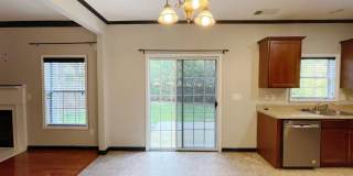401 Norton Crossing Gallery 6